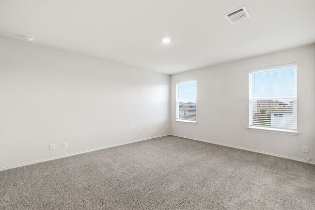 Building Photo - ***MOVE-IN SPECIAL: ONE WEEK FREE***Spacious Two-Story Home with Solar Panels, Luxury Features an...