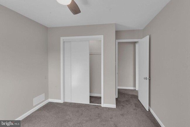 Building Photo - 370 NJ-156