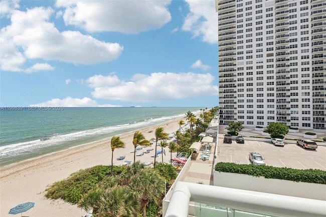 Building Photo - 3550 Galt Ocean Dr