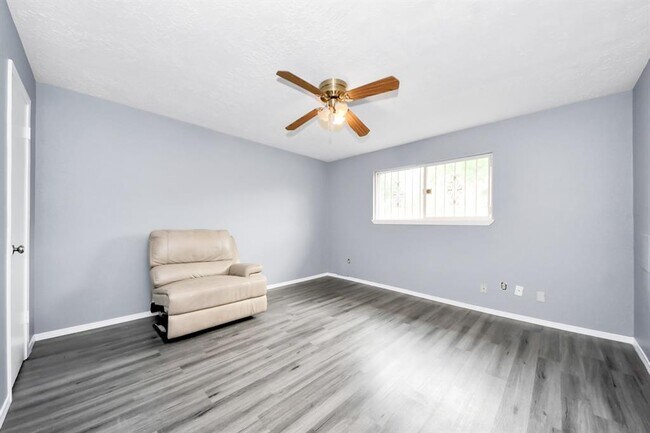 Building Photo - 2638 S Camden Pkwy