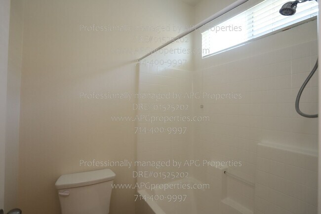 Building Photo - 509 S Trident St