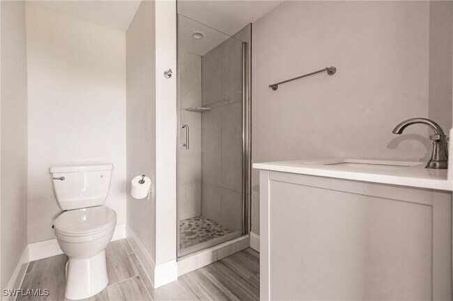 Building Photo - 16361 Dublin Cir