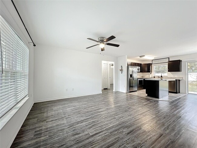 Building Photo - 3897 SW 169th Ln Rd