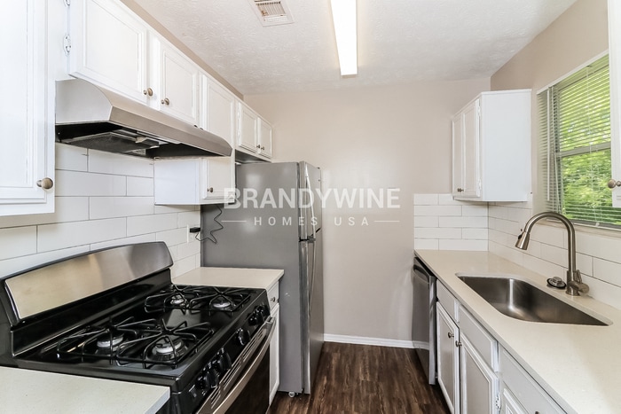 Building Photo - 2606 Foxhall Way