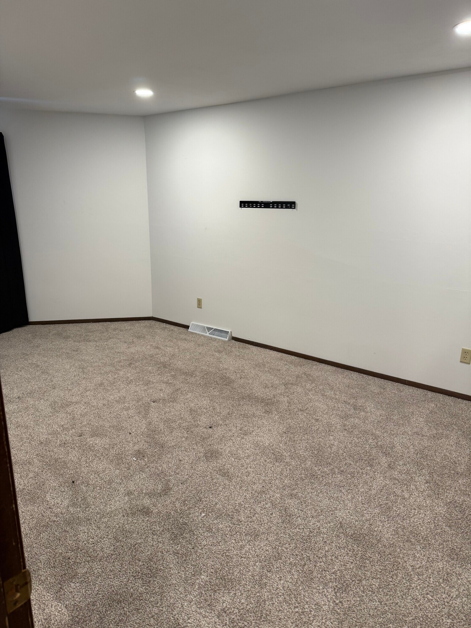 Building Photo - W170N11545 Armada Dr