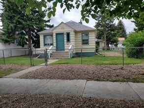 Building Photo - 1518 2nd Ave S