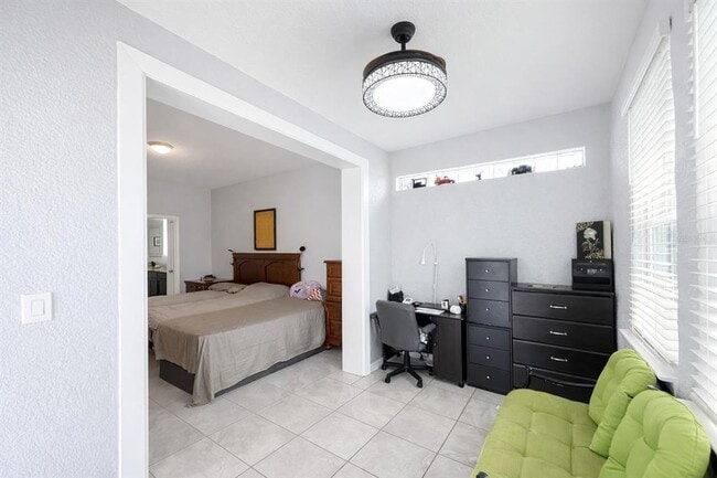 Building Photo - 4054 Pindo Palm Ln