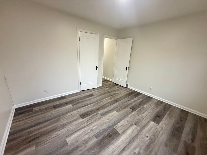 Building Photo - 436 Larcomb Ave