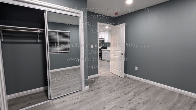 Building Photo - 7432 Franklin St