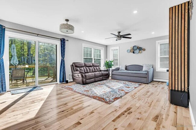 Building Photo - 36 Belvedere Dr