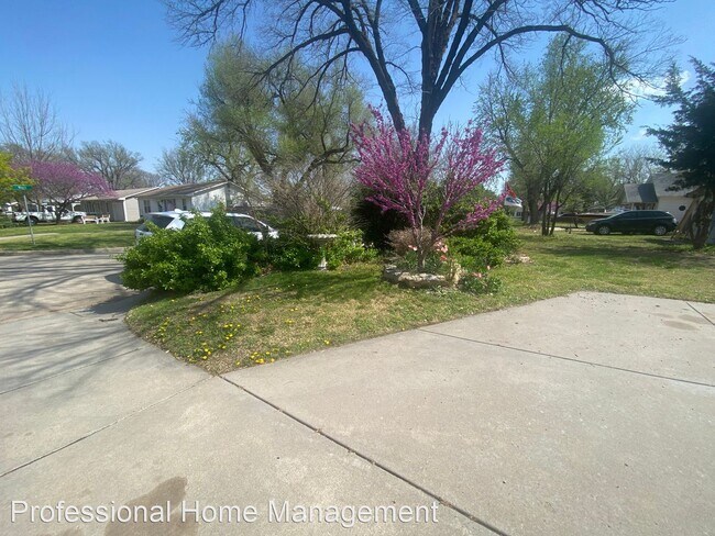 Building Photo - 3 br, 2 bath House - 3333 S Waco