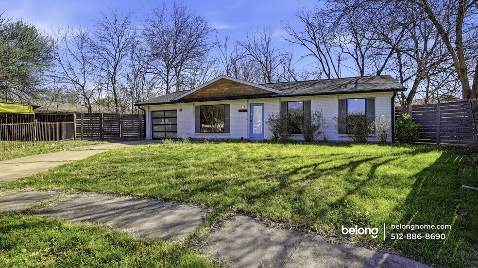 Building Photo - 5701 Claystone Cove