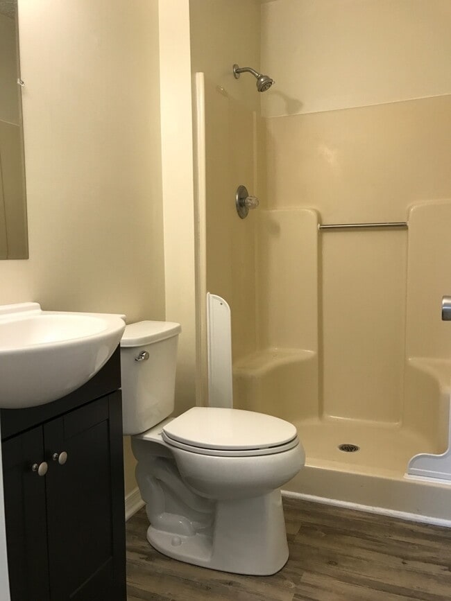 Building Photo - Church Drive