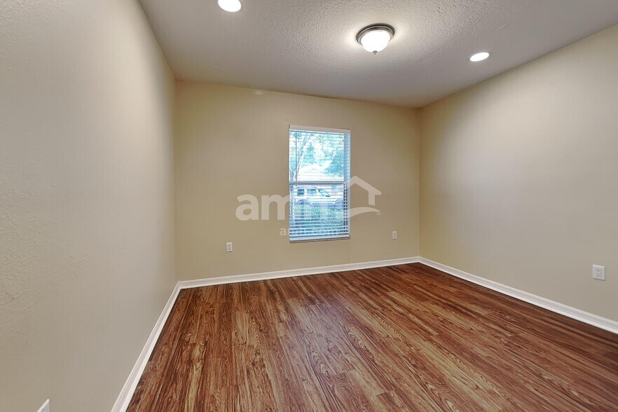 Building Photo - 13514 Red Ear Ct