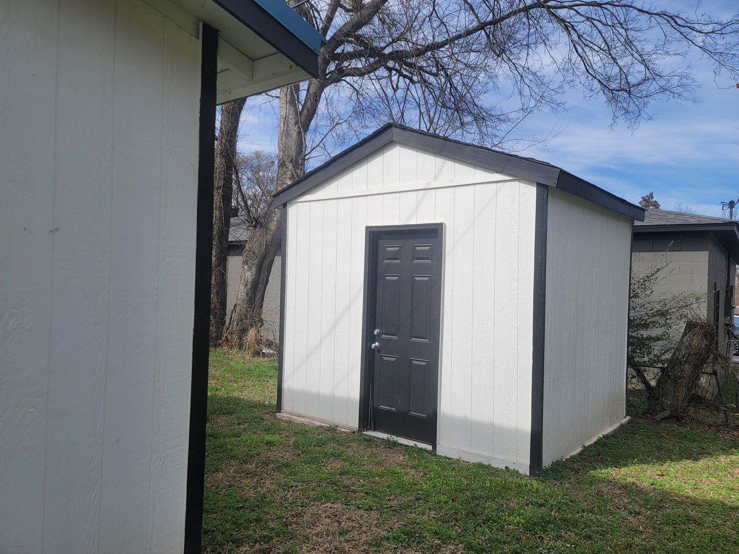 Building Photo - 407 Hemlock St