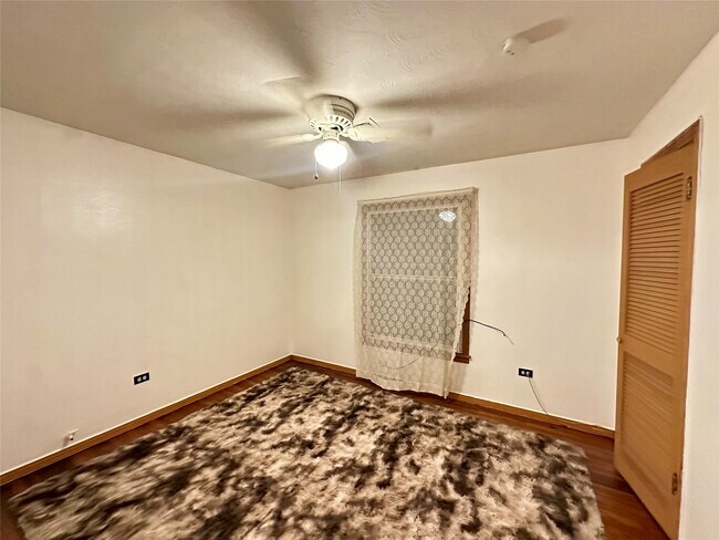 Building Photo - 2810 N Houston Dr