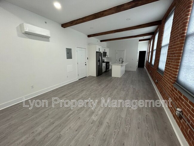 Building Photo - 50 Ashburton St
