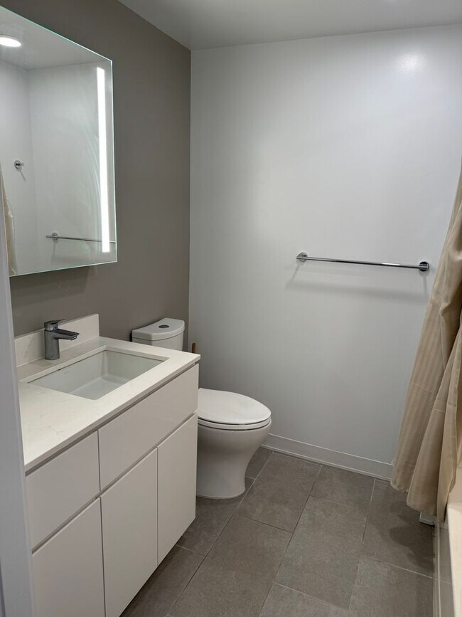 Building Photo - Aalii Studio unit