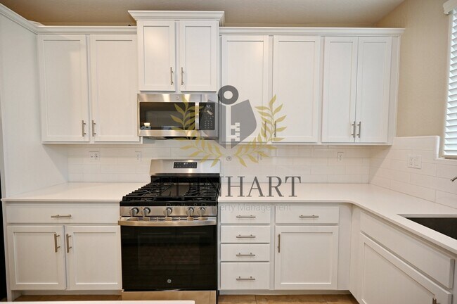 Building Photo - 231 Nabors Dr S