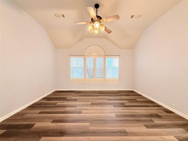 Building Photo - 312 Middle Ground Cove