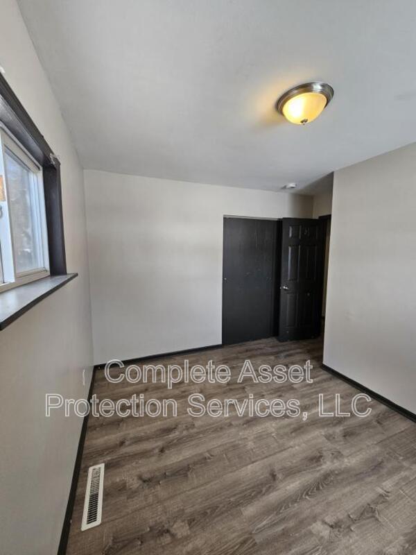 Building Photo - 4108 Swift St