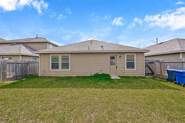 Building Photo - 2614 Lapwing Dr.