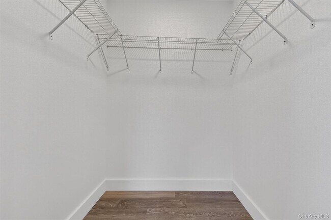 Building Photo - 104 North Rd