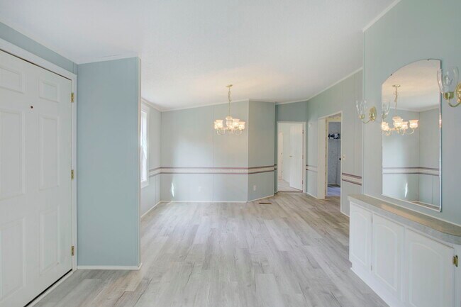 Building Photo - 28 Red Maple Trail
