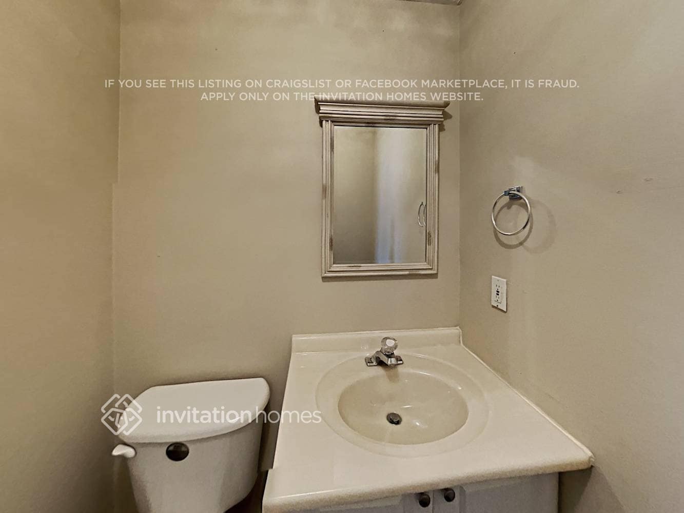 Building Photo - 70 Eastwood Forest