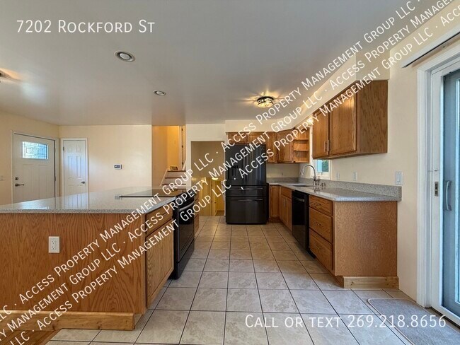 Primary Photo - 7202 Rockford St