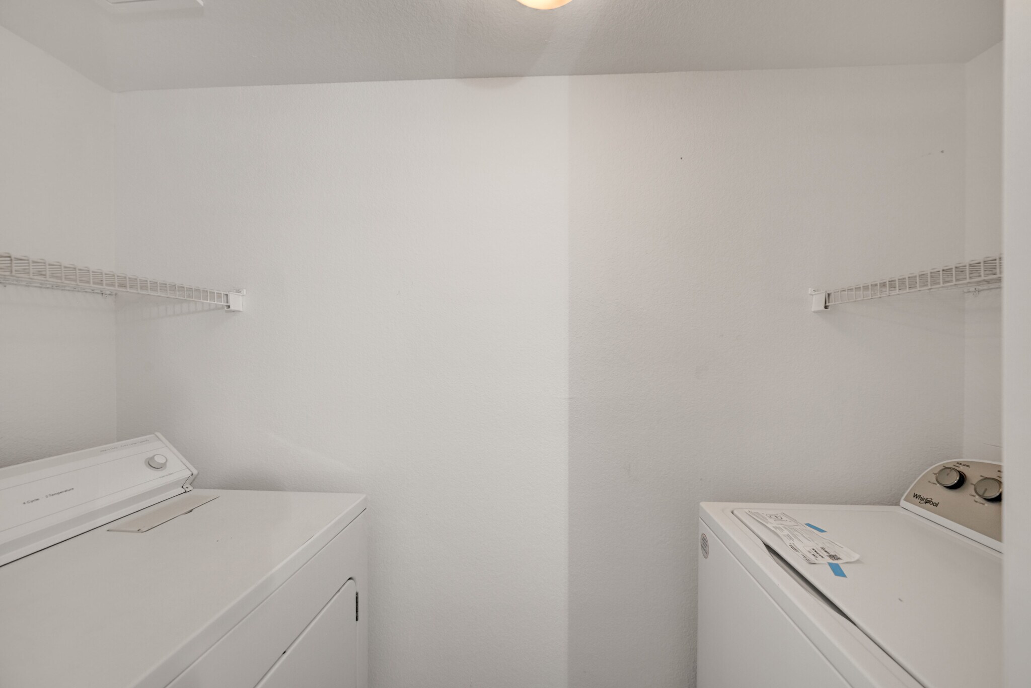 Building Photo - 2300 E Silverado Ranch Blvd