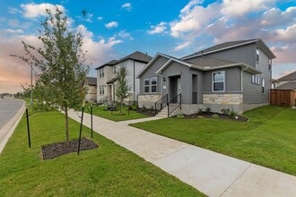 Building Photo - 204 Flowers Ave