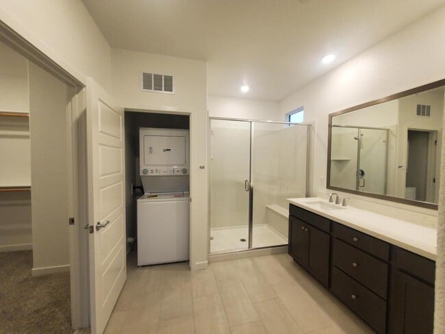 Building Photo - 5361 Lopez Lk Wy