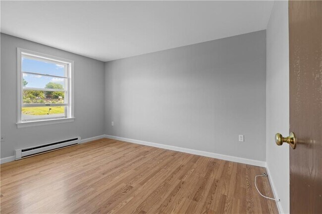 Building Photo - 32 Prince Henry Ave