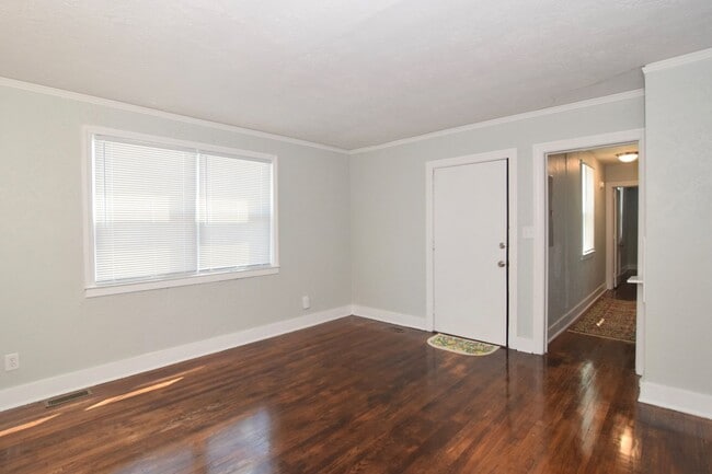 Building Photo - $995 - Updated 3 bed/2 bath house for rent off Wrightsboro Road, with fenced-in yard!