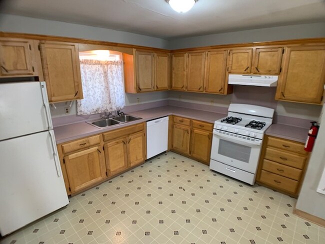 Building Photo - Sunvilla Apartments