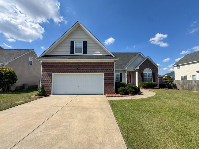 Primary Photo - Beautiful 4 Bed, 2 Bath Home in Jack Britt
