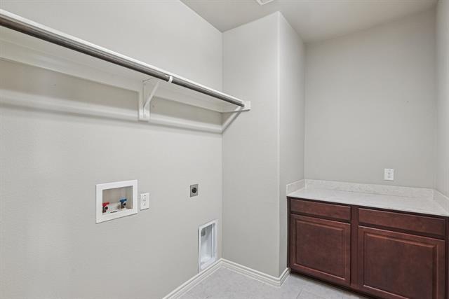 Building Photo - 924 Lake Cypress Ln