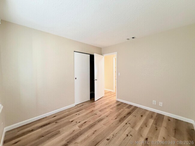 Building Photo - 8748 Sunset Dr