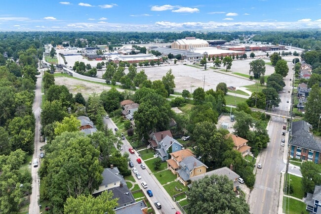 Building Photo - 3628 Birchwood Ave