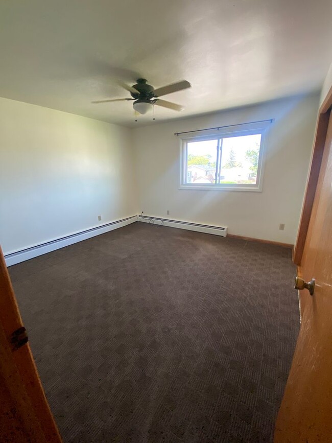 Building Photo - Five Roses Ellsworth Bldg. #1