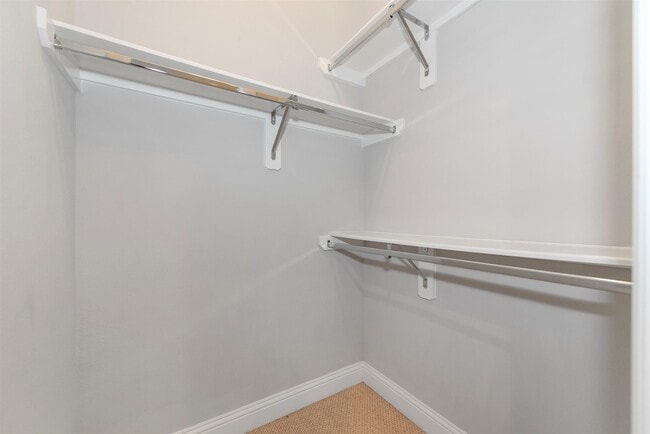 Building Photo - 5637 Kiam St
