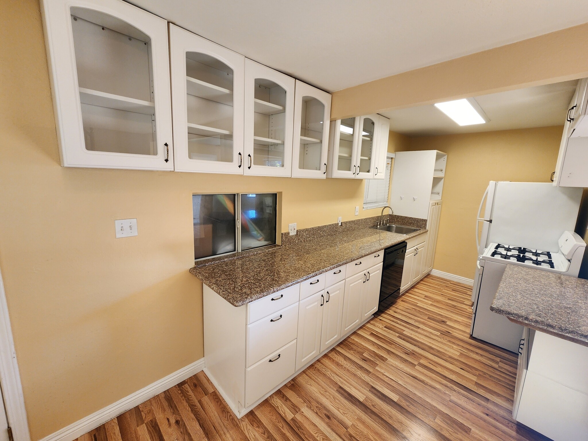 Building Photo - 5941 Whitnall Hwy