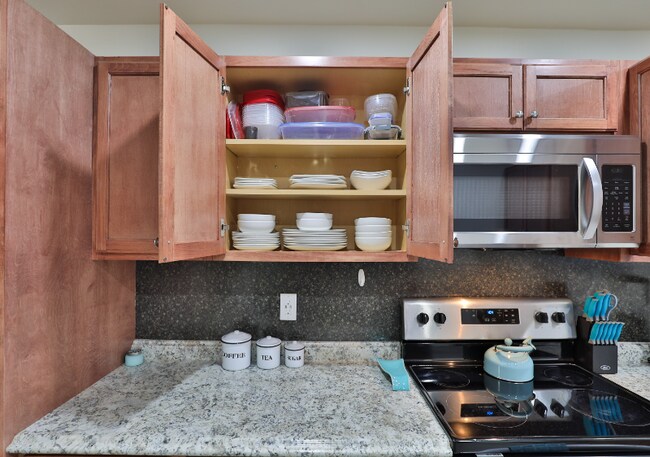 Building Photo - 531 W Del Campo Ave