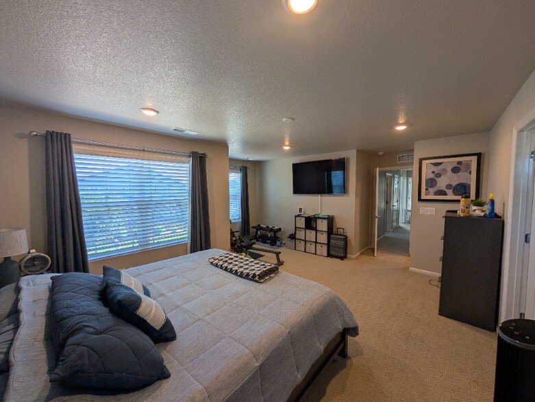 Building Photo - 8183 S Trails Edge Ct