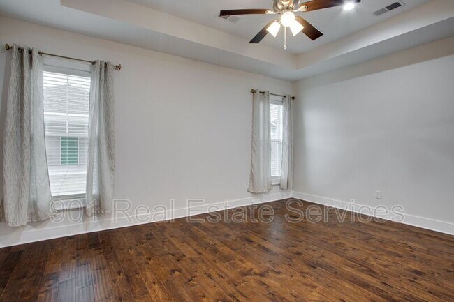 Building Photo - 1188 Faxon Ave