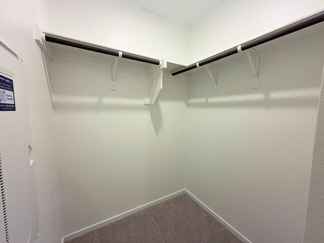Building Photo - 6220 Sandpiper Ln