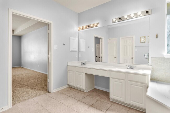 Building Photo - 3118 Legends Mist Dr