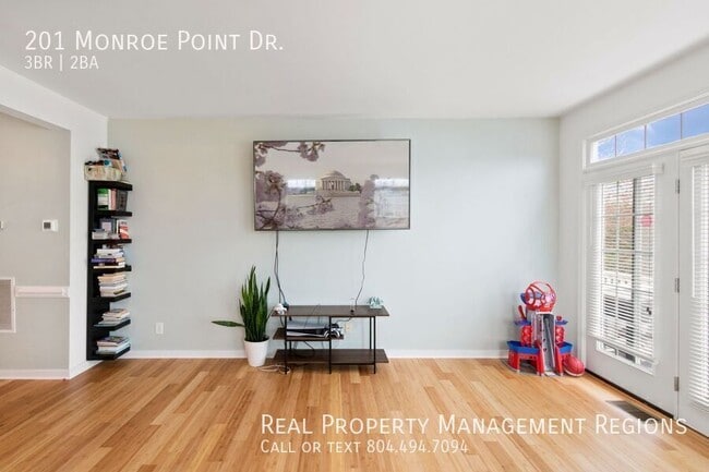 Building Photo - 201 Monroe Point Dr