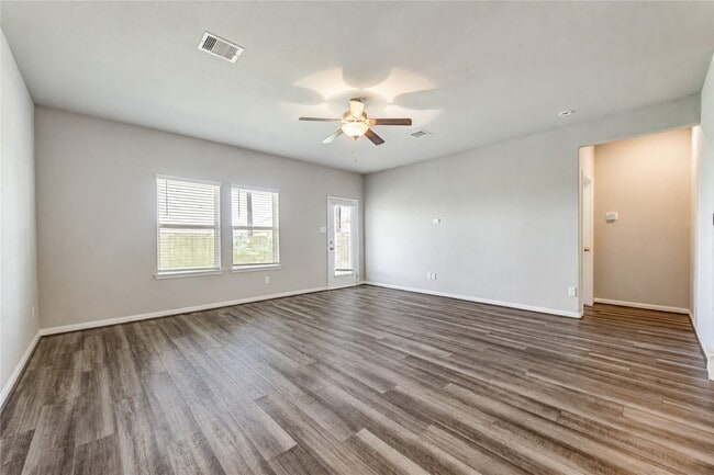 Building Photo - 1218 Glendora Dr